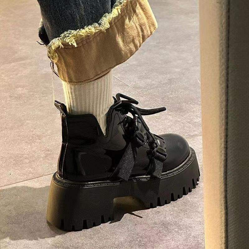 Black Martin Boots for Women's Spring and Autumn Small Men 2025 New Student Versatile Heightening Fried Street Locomotive Short Boots Trend