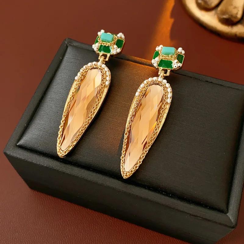 Vintage Water Drop Earrings for Woemn Inlaid with Zircon Oil Drop Square Drop Earring High-end Retro Exaggerated Zircon