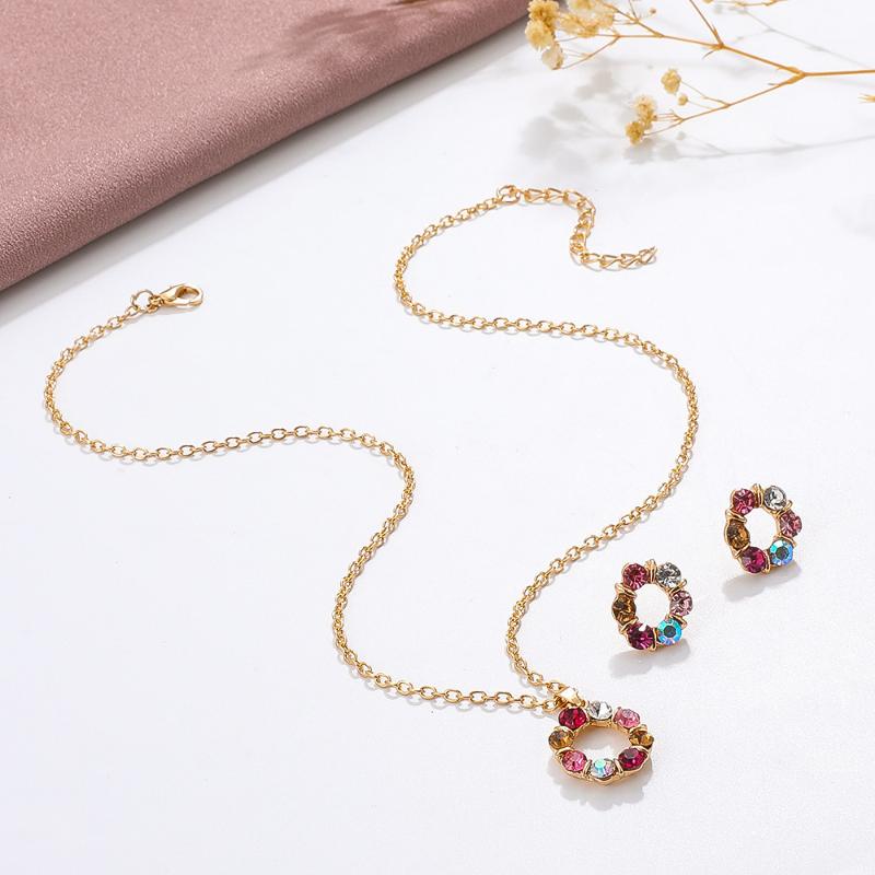 3Pcs Gold Necklace Earrings Set Ladies Celebrity Simple Style Exquisite Stained Glass Diamond Circle Shape Jewelry