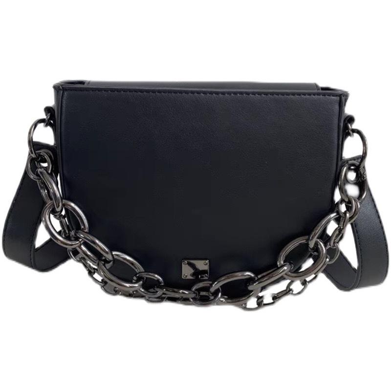 Niche High-end Semi-round Saddle Bag for Women Korean Style Cool Crossbody Bag Versatile Chain Shoulder Bag
