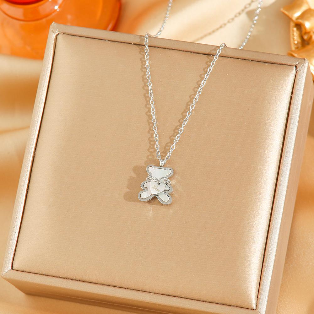 Exquisite 18K Gold-Plated Titanium Steel Necklace - Women's Clavicle Chain Jewelry, Fade-Resistant