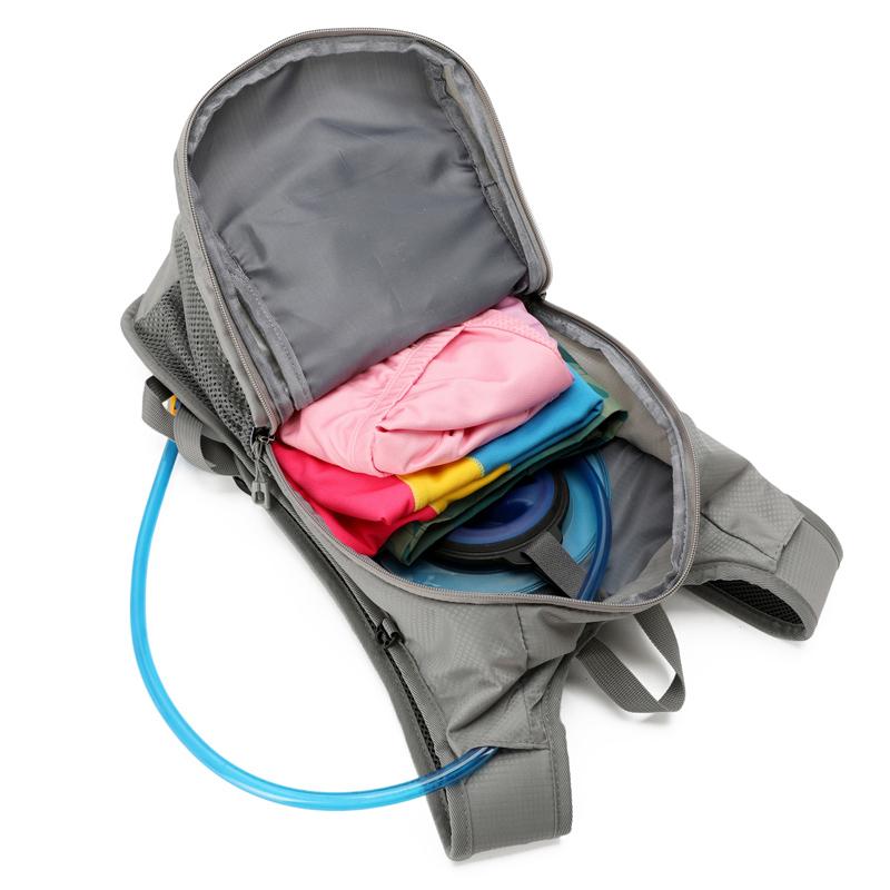Lightweight Large Capacity Cycling Backpack Durable Outdoor Sports Bag with Water Bladder Slot