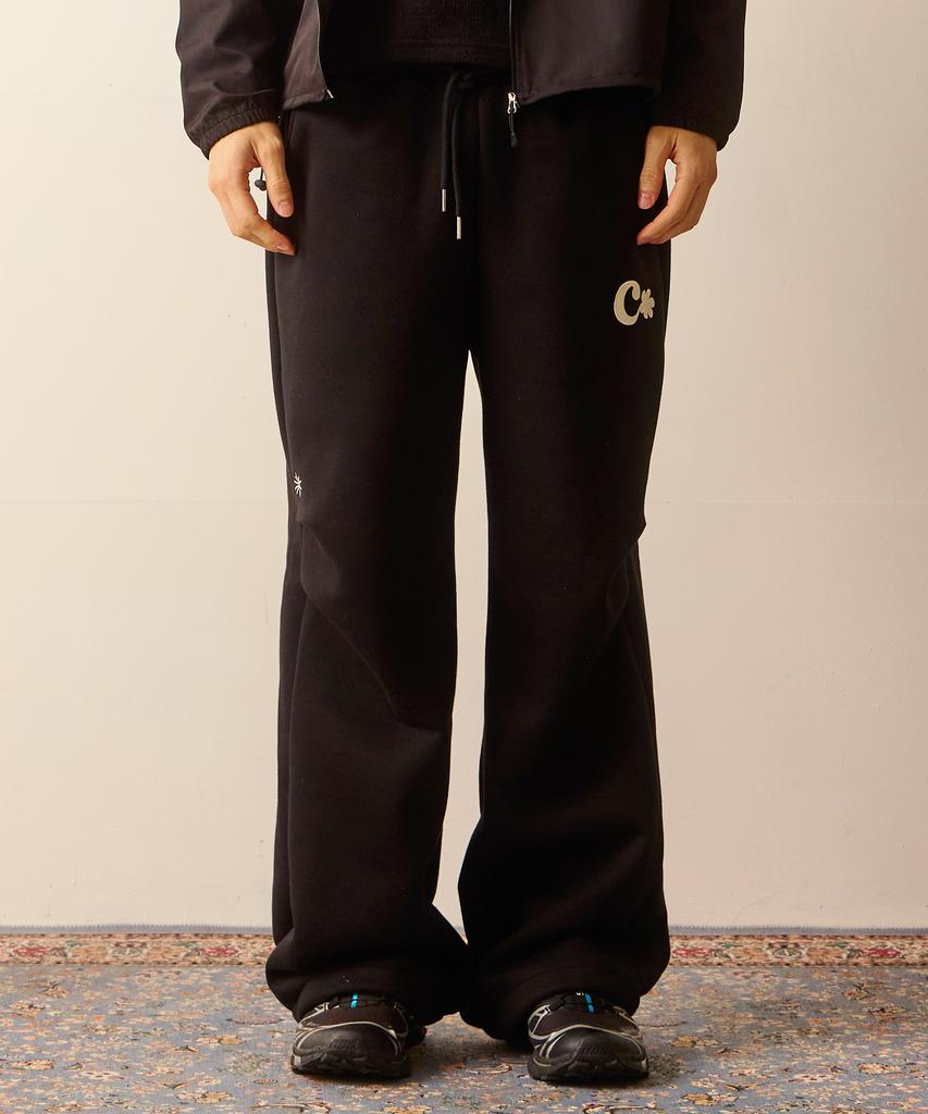 Ebeulisi Pintuck Patchwork Sweatpants (Black)