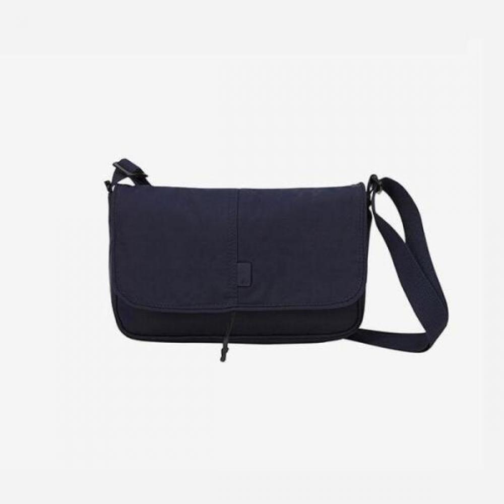 

New Balance Padded Mini Crossbag Nbgcdfl701 59 NAVY／FREE