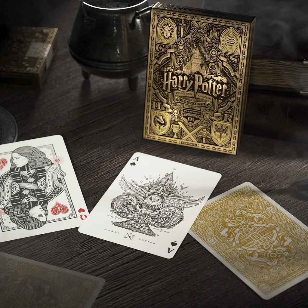 theory11 Harry Potter Playing Cards Yellow (Hufflepuff)