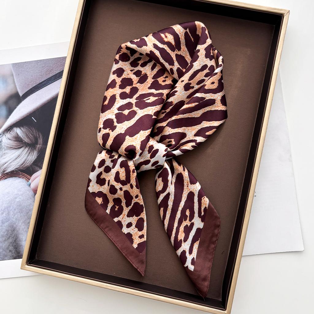 Fashion Leopard Printed Square Scarf Women Imitation Silk Scarves Bandanas Luxury Hijab Neckerchief Elegant Travel Shawl Wraps