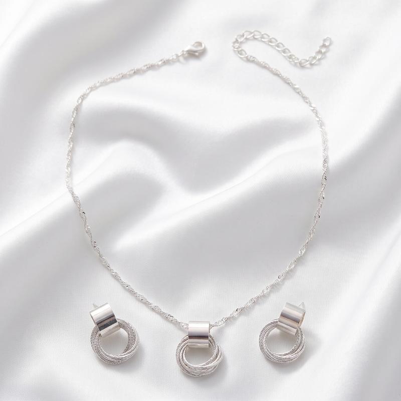 Japanese and Korean Temperament Versatile Minimalist Circle Stud Earrings Necklace Set Female European and American Style Earrings High-end Earrings