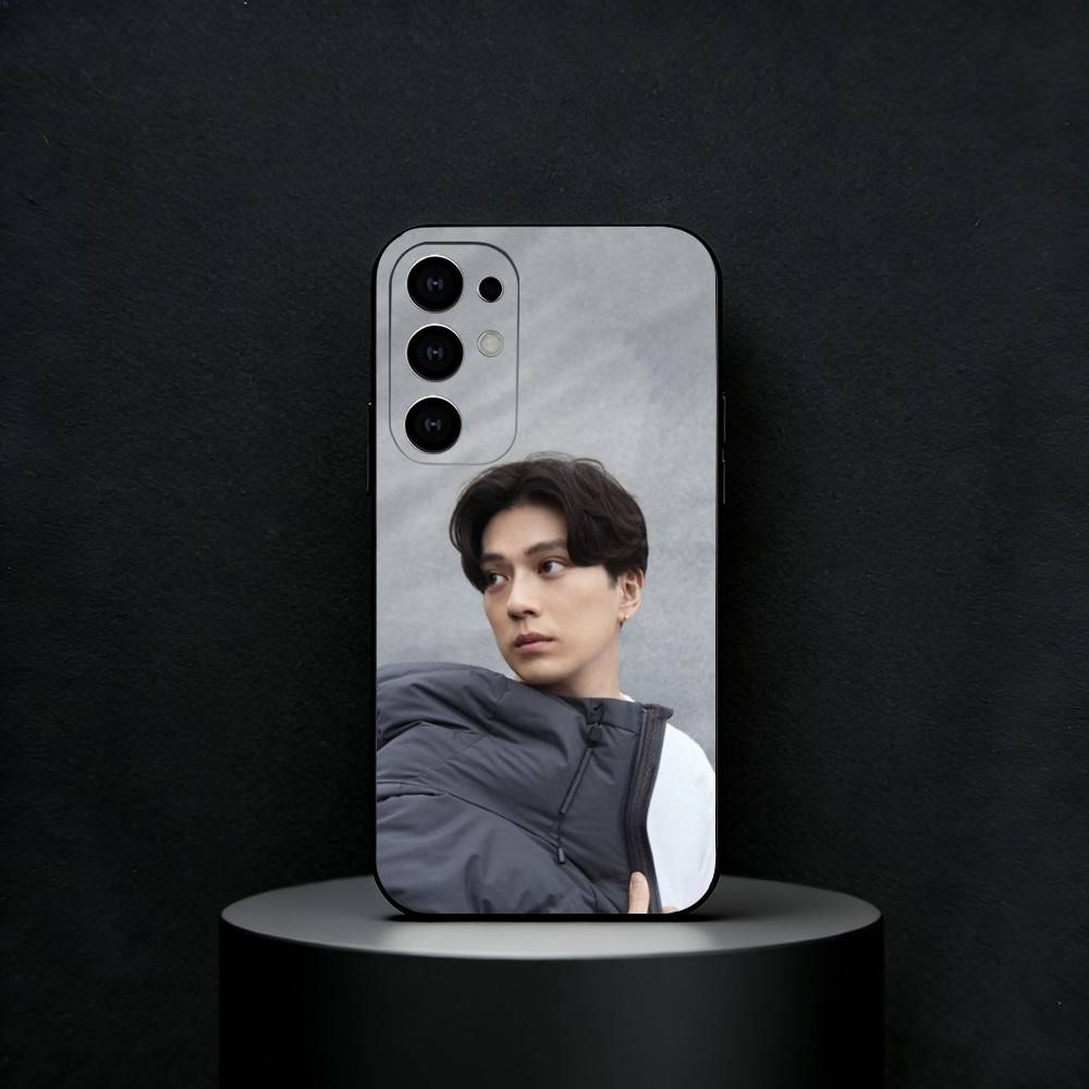 M-Mackenyu Arata Phone Case For Samsung S25,S24,S21,S22,S23,S30,Ultra,S20,Plus,Fe,Note,5G Black Cover