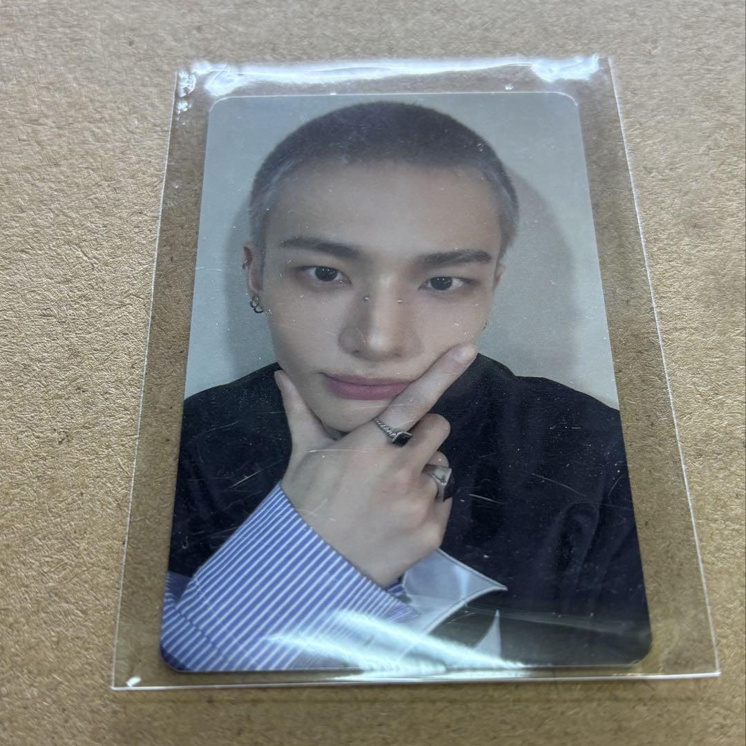 

[USED] Stray Kids pop-up bonus trading card Hyunjin