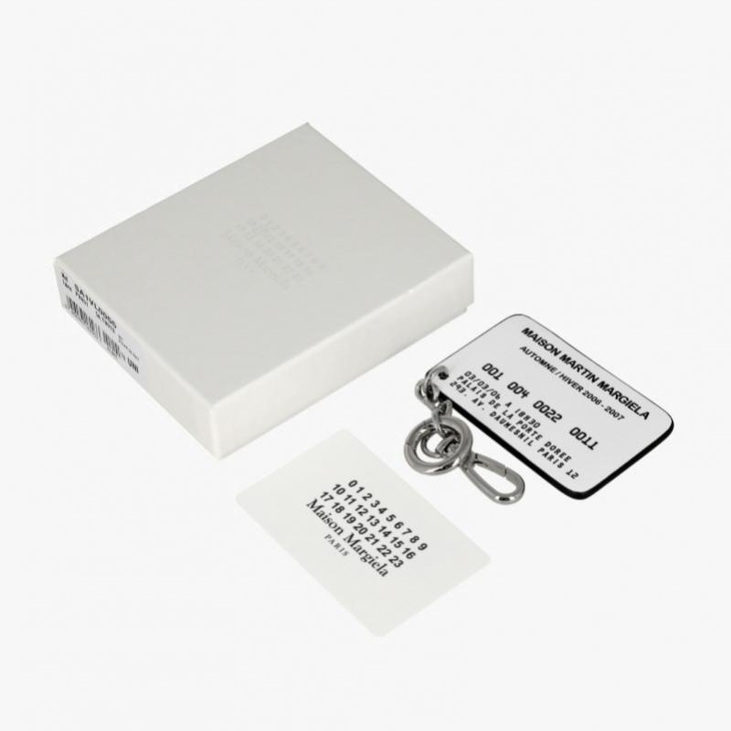 Maison Margiela Stitch Cardholder Keyring Sa1vl0053 P8831 T8013