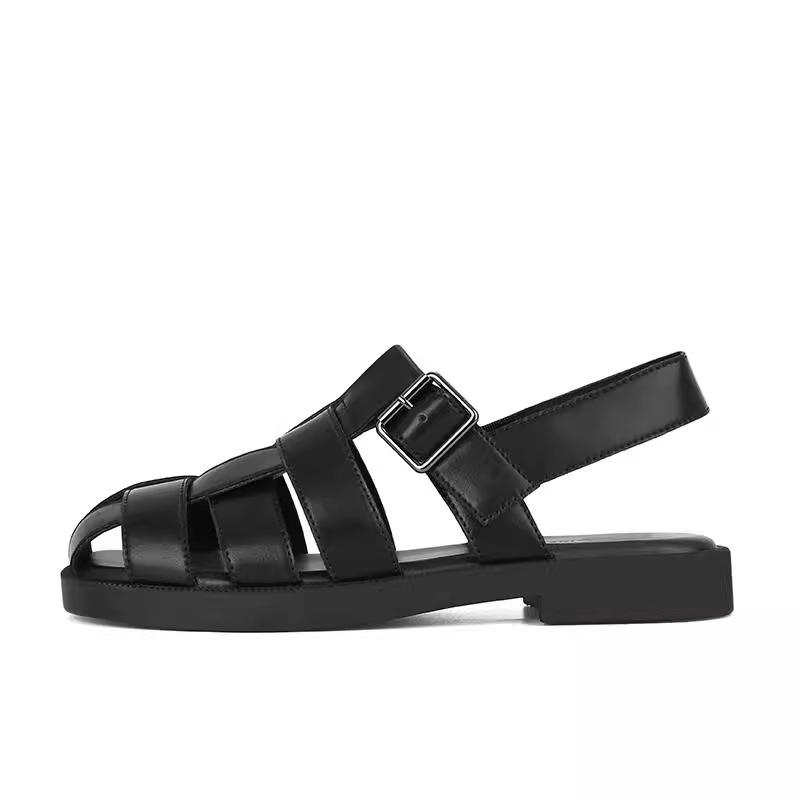 

Leather flat bottom square head Roman sandals women s summer 2025 new French retro woven baotou pig cage shoes soft sole tide 40