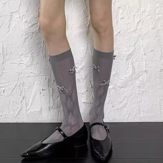 

Japanese Sweet Lace Mesh Stockings for Women Summer Breathable Hollow Out Bowknot Elastic Long Tube Socks Girls Knee High Socks One Size серый