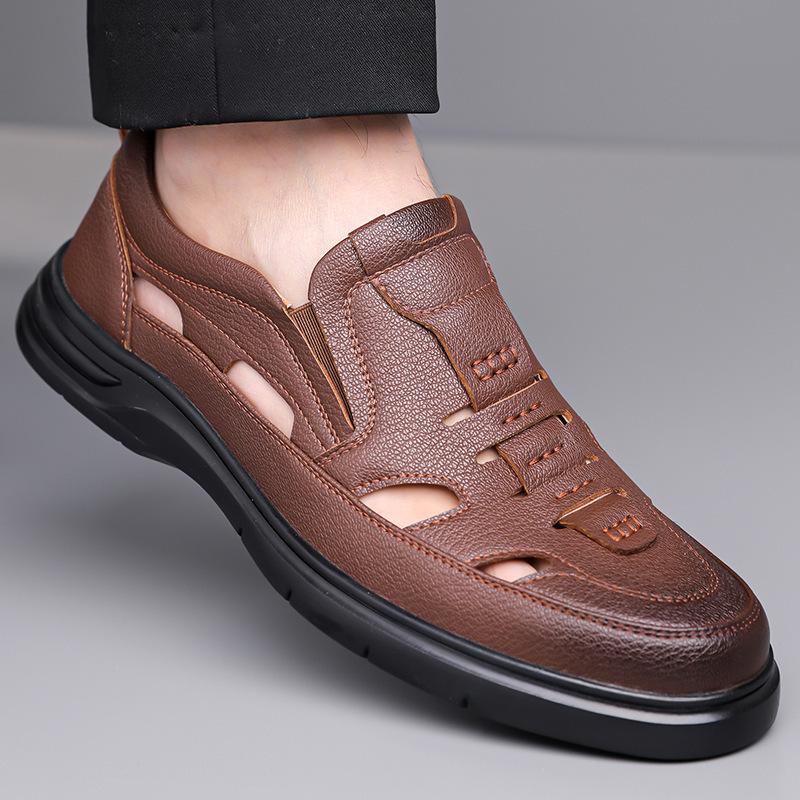 

Summer new men s breathable hole shoes soft sole hollow leather shoes outdoor bag head non-slip sandals men 44 коричневий