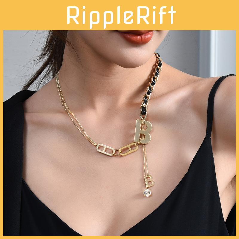 Odważny i stylowy naszyjnik z wisiorkiem w postaci litery, inspirowany Europą, wykonany z wytrzymałej stali tytanowej