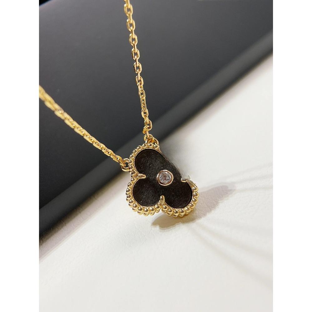 V Gold Four-leaf Clover Plated 18K Gold Necklace with Jewelry Women's High Version White Fritillary Rose Gold Pendant Light Luxury Niche