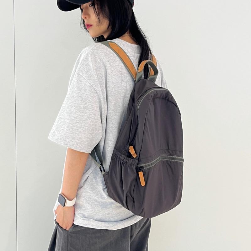 Backpack for Men and Women Casual Sports and Fitness Bag Large-capacity Travel Bag