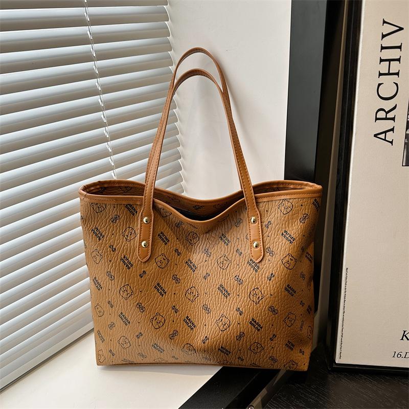 Fashion trend shoulder handbag new casual personality large capacity tote bag simple underarm commuter bag