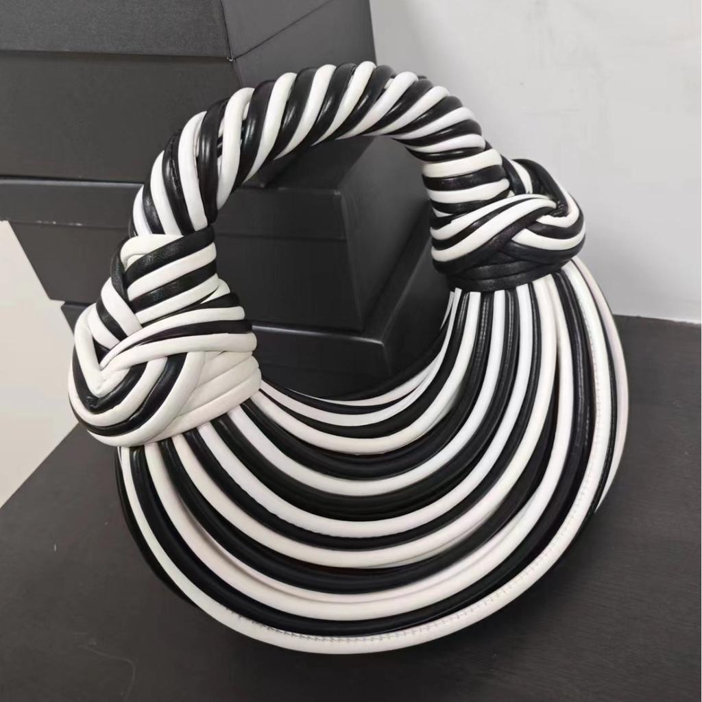 Fashion Handbag Bag Women'S High Sense Niche Design Personalized Noodle Bag Foreign Style Messenger Bag Women'S Tide Weaving