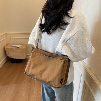 Canvas-Tasche, Damen-Tragetasche, Sommer mit großem Fassungsvermögen kann diagonal getragen werden, neue vielseitige College-Tasche