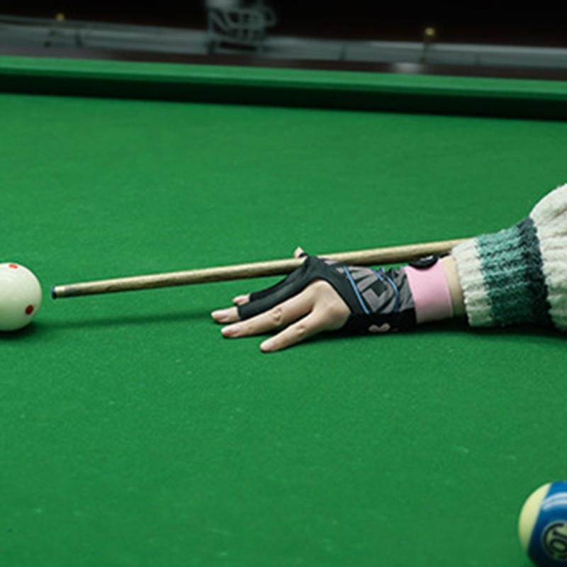 1Pc 3 Finger Pool Glove Snooker Cue Sport Glove Comfortable Antiskid Left Right Pool Snooker Glove Billiard Accessorys