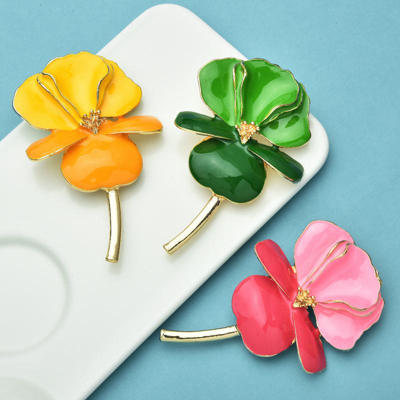 1PC Big Beautiful Flowers Brooches For Women Unisex New Enamel 3-color Charming Plants Wedding Party Brooch Pins