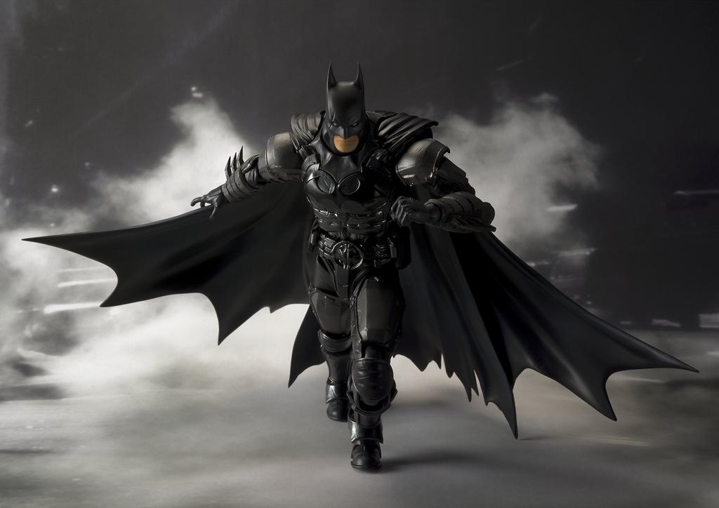 TAMASHII NATIONS Batman Approximately 160mm ABS PVC Painted Movable Figure S.H.Figuarts (INJUSTICE ver.) & & Die-cast [Used]