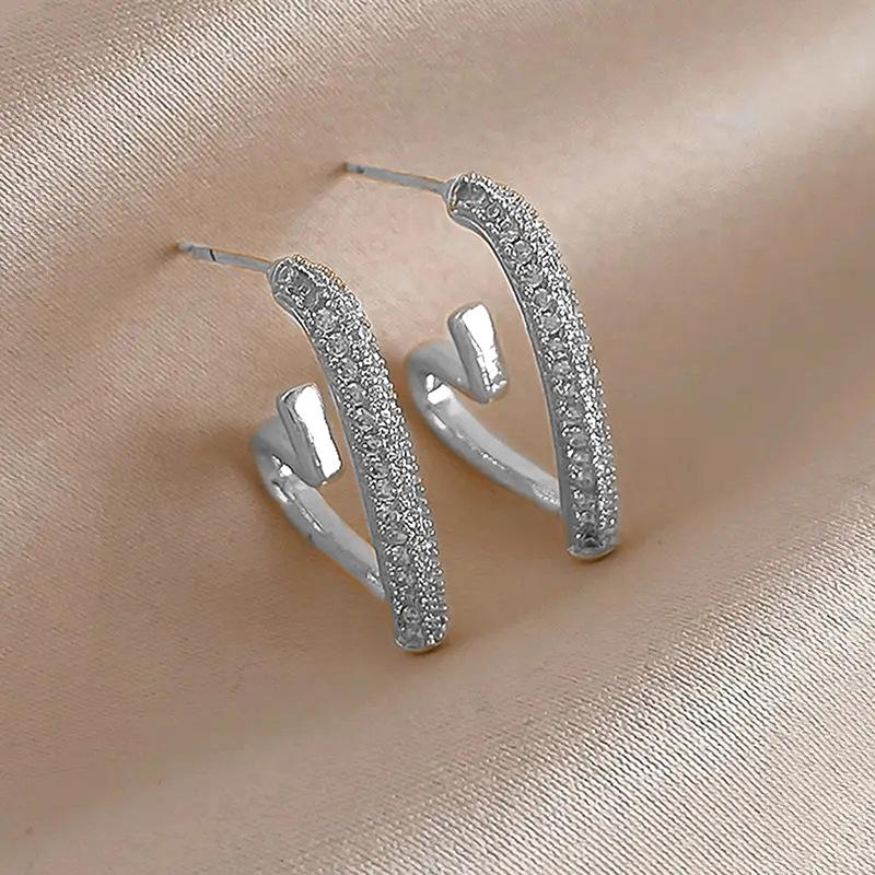 Luxury Crystal Love Heart Open Earrings for Women Simple Design  Sterling Silver Stud Earrings Stylish Minimalist
