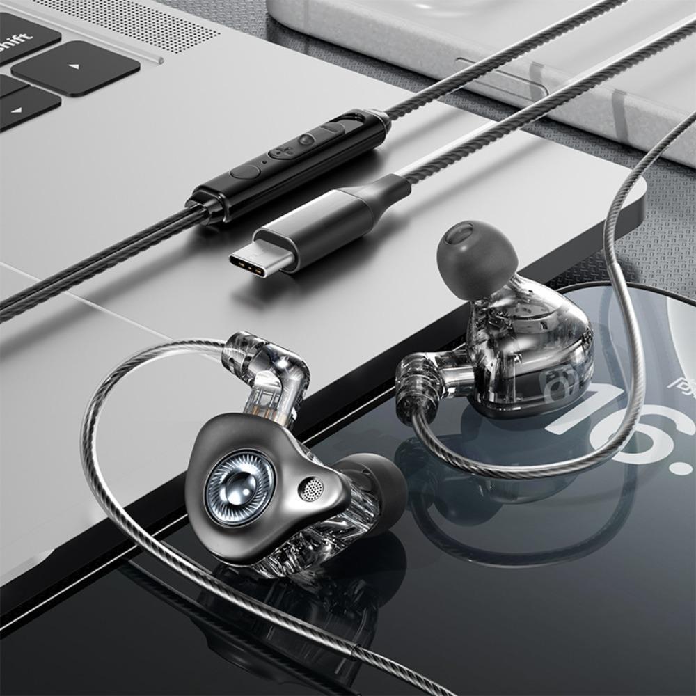 HiFi Stereo Pluggable Wired Earphone with Mic Wired Headset in Ear Earphones  Running