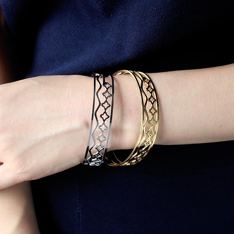 Minimalist Hollow Style 18K Gold Hollow Pattern Adjustable Bracelet Retro Stainless Steel Open Bracelet Jewelry