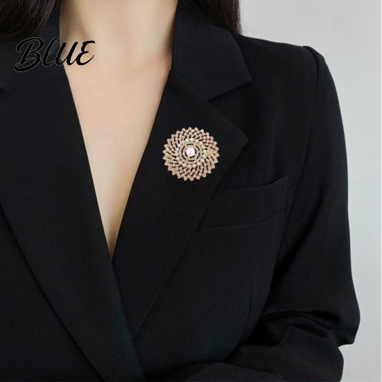 Brooch Pin Sunflower for Women Rhinestones Inlaid Badge Decorative Collar