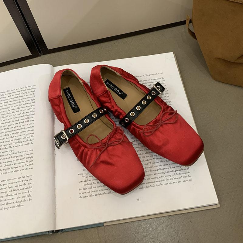 

Мода Мода Ремешок с пряжкой Женские туфли-лодочки на плоской подошве Неглубокие Женские Обувь с бантом-бабочкой Шелковые Женские Туфли-балетки женские 35 красный