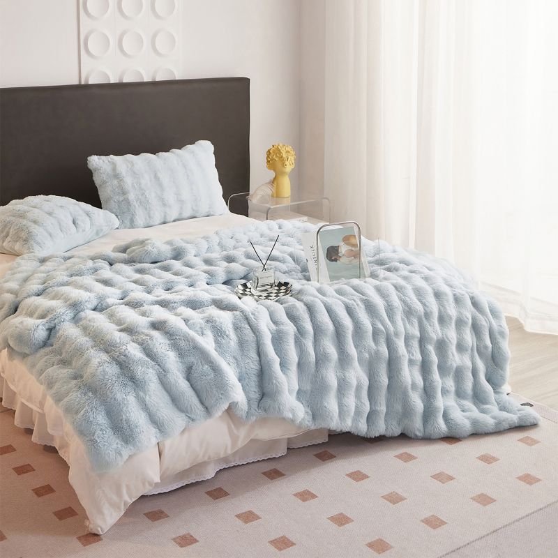 Soft Flannel Throw Blanket Lightweight Warm Bed Blanket For Bedroom Couch