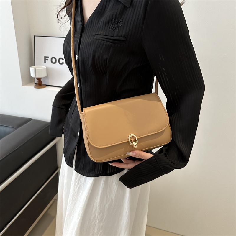 Tasche 2025 neue trendige Unterarmtasche Damenmode einfache Retro kleine quadratische Tasche personalisierte Trend Schulter-Umhängetasche