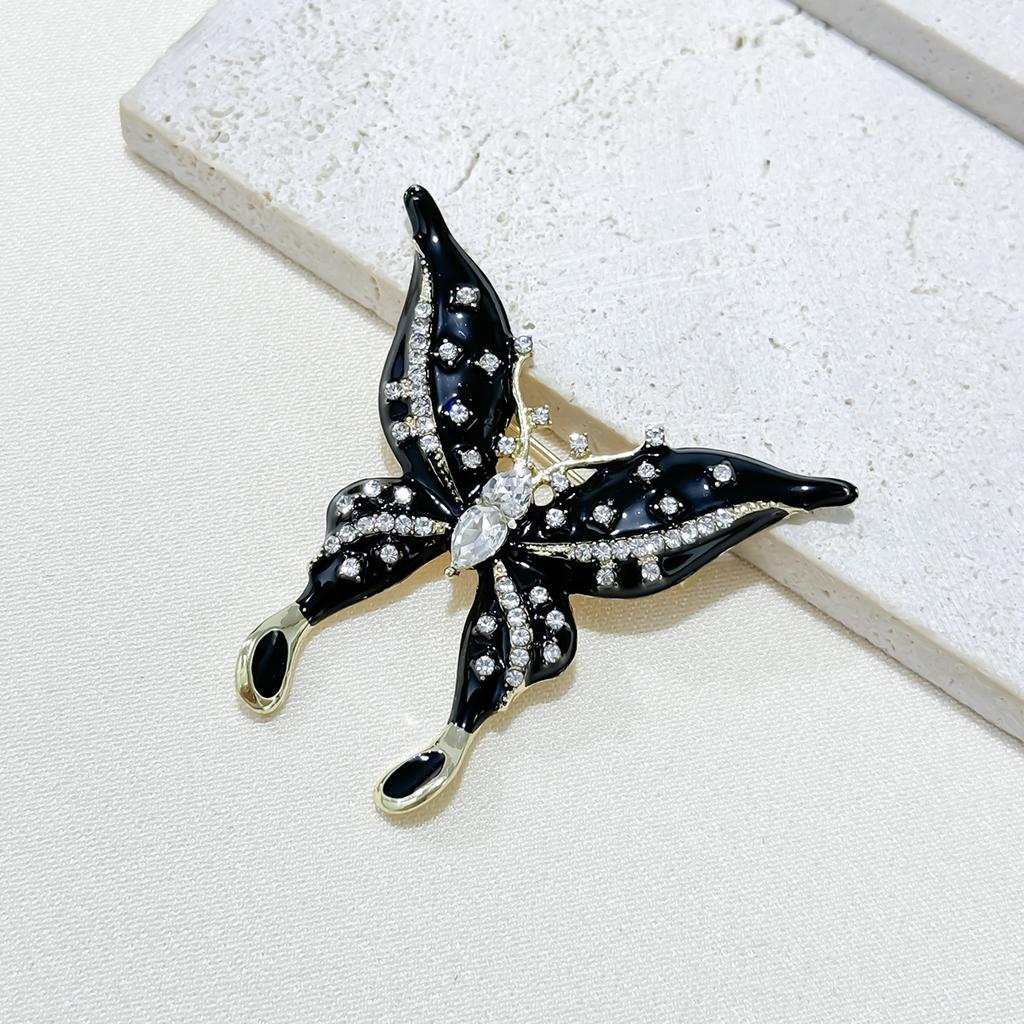 Stylish and Simple Animal Brooch, High-end Sense Inlaid with Rhinestones, Dripping Oil, Butterfly Corsage Women's Clothing with Light