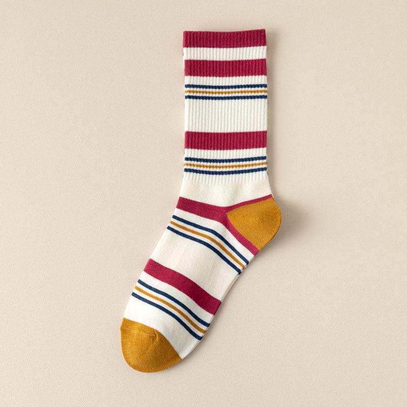 

Autumn and Winter Jacquard Versatile Women s Socks for The School Style, Retro Casual Light Sports Socks 1 pair