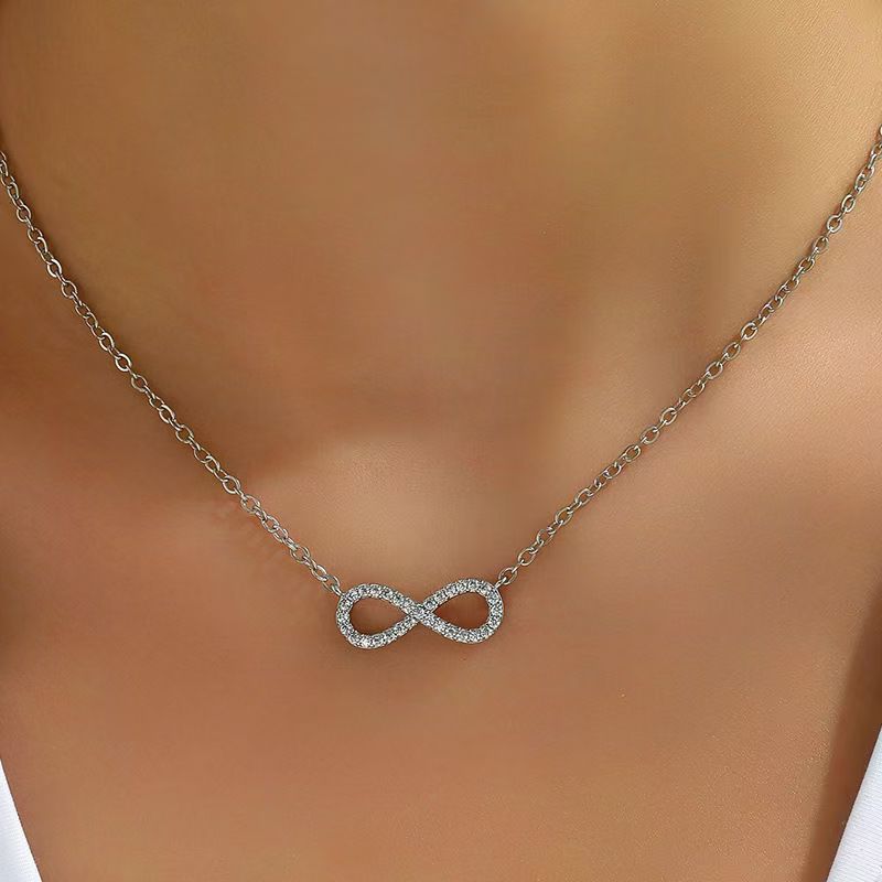 Simple Lucky 8-character Necklace Accessories Women's Fashion Versatile Personality Design High-end Sense Collarbone Chain