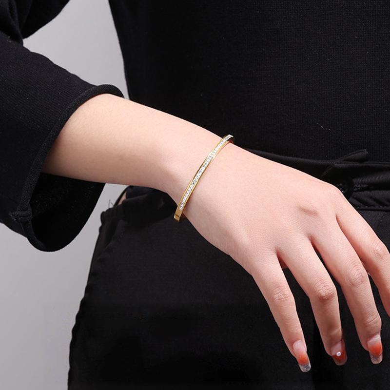 Ins Style Trendy Inlaid Zircon Titanium Steel Light Luxury Bangle Exquisite  Bracelets For Women Man Charm Simple Jewelry