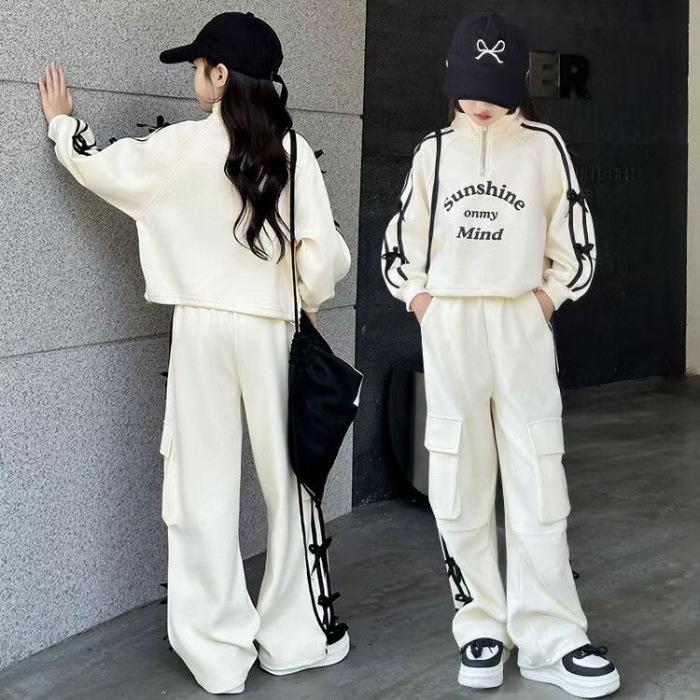 Girls' Korean-Style Sports Suits: Fashionable Spring & Autumn Letter Sweatshirts with Overalls for Kids (Two-Piece Set)