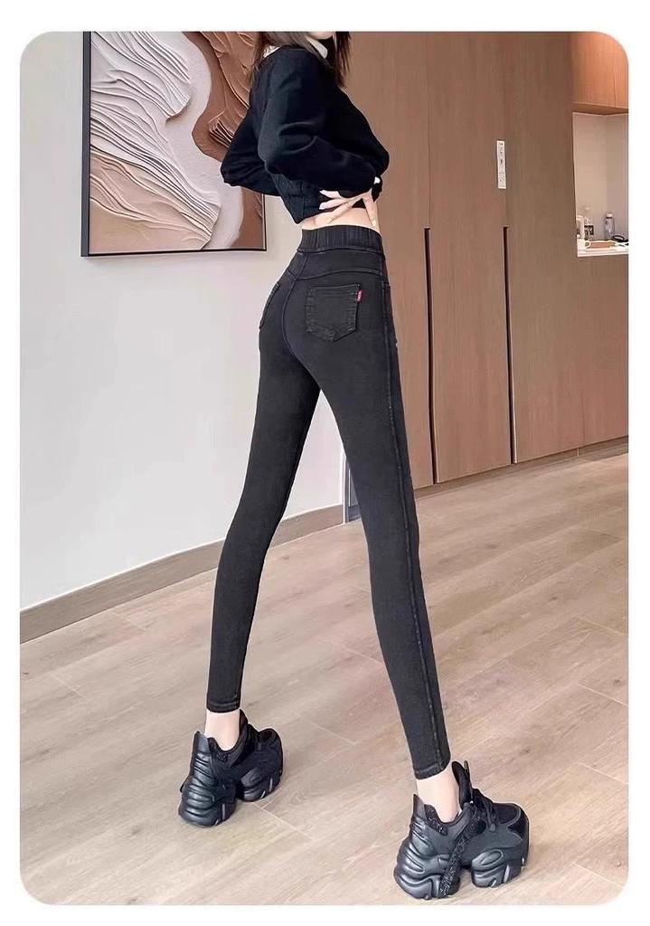 Women's Plus Size Thickened High-Waisted Denim Leggings: Velvet-Lined Skinny Fit for Spring and Autumn