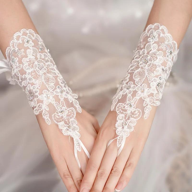 Bridal Gloves Long Lace Flower Accessories Wedding Hook Fingers Look Thin and Beautiful Gloves