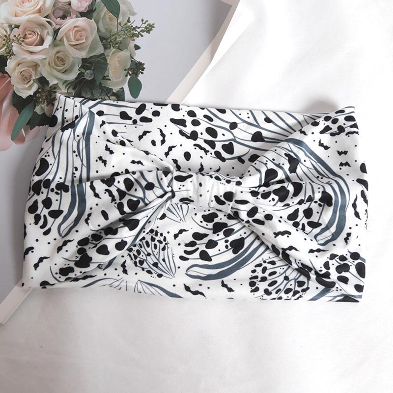 Women Wide -Side Pilates Elastic Hair Bands Yoga Leopard Print Headband Running Cycling Turban Makeup Hair Hoop Makeup Headwrap