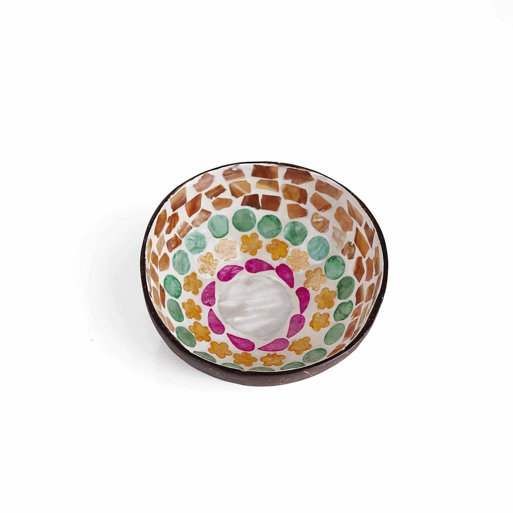 Ručně malovaná miska z kokosové skořápky: Design mušle pro úložný prostor na klíče ve vstupní hale nebo pro servírování salátu