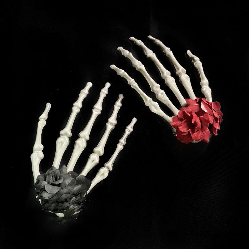 Vintage Skull Hand Rose Hair Clip: Gothic Devil Claw Halloween Accessory