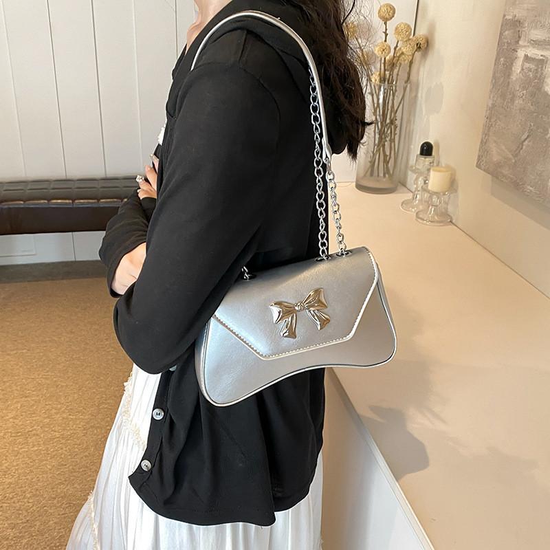 Fashionable Casual Crossbody Bag Trendy Commuter Bag For Women In Summer Stylish Design