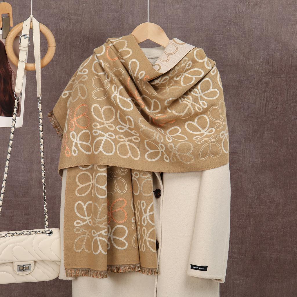 Winter Women Scarf Classical Geometric Print Lady Shawls Cotton Soft Oversize Hijabs Neck Headband Tassel Foulard 174*69Cm