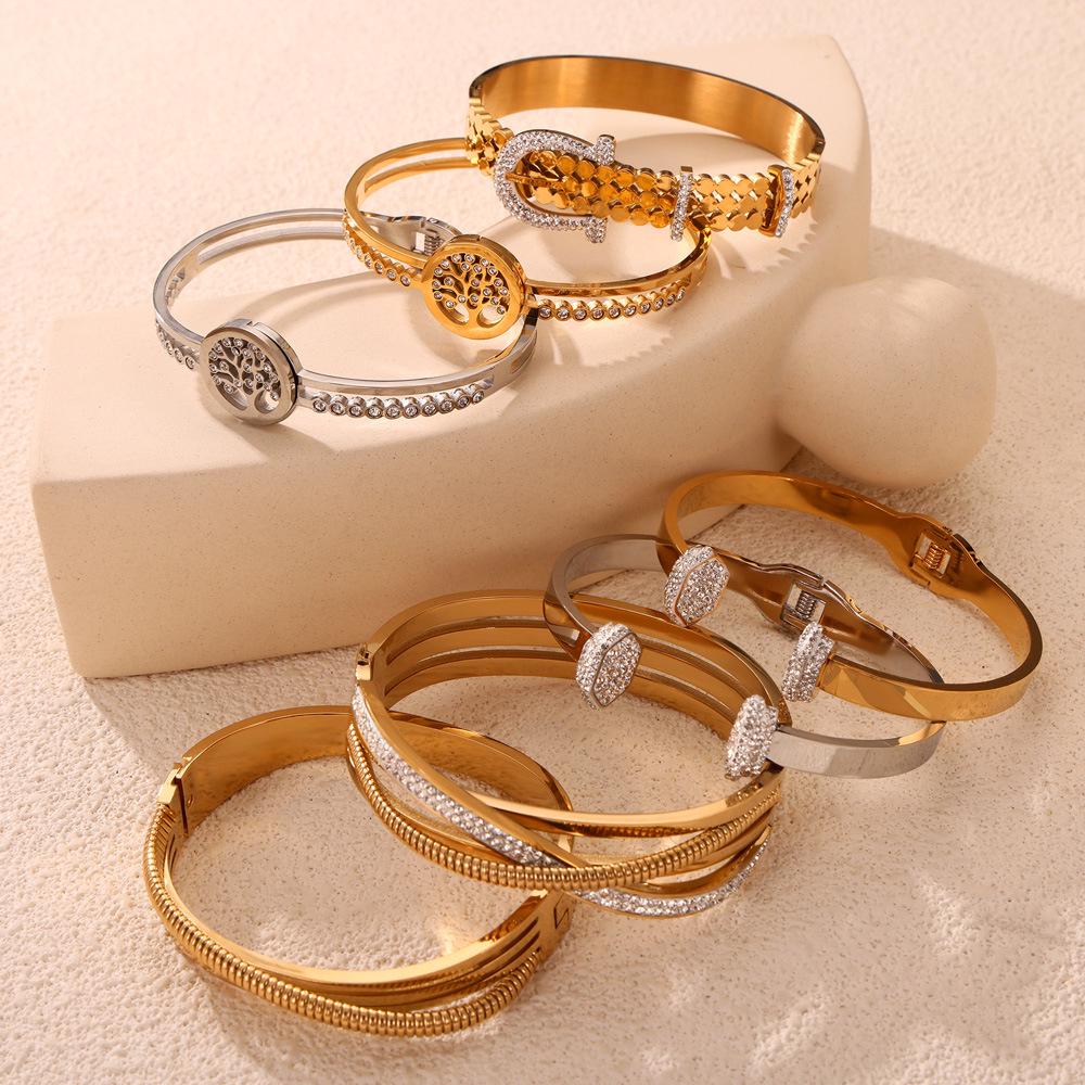 European & American Light Luxury Titanium Steel Gold-Plated Open Design Bracelets with Rhinestone Inlay for Women