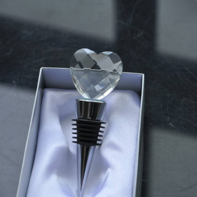 Crystal Heart Wine Stopper With Geometric Design For Wedding Celebration Gift