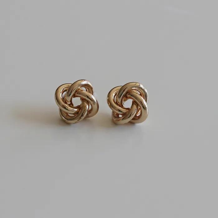 _FF25 Gold Twisted Earrings