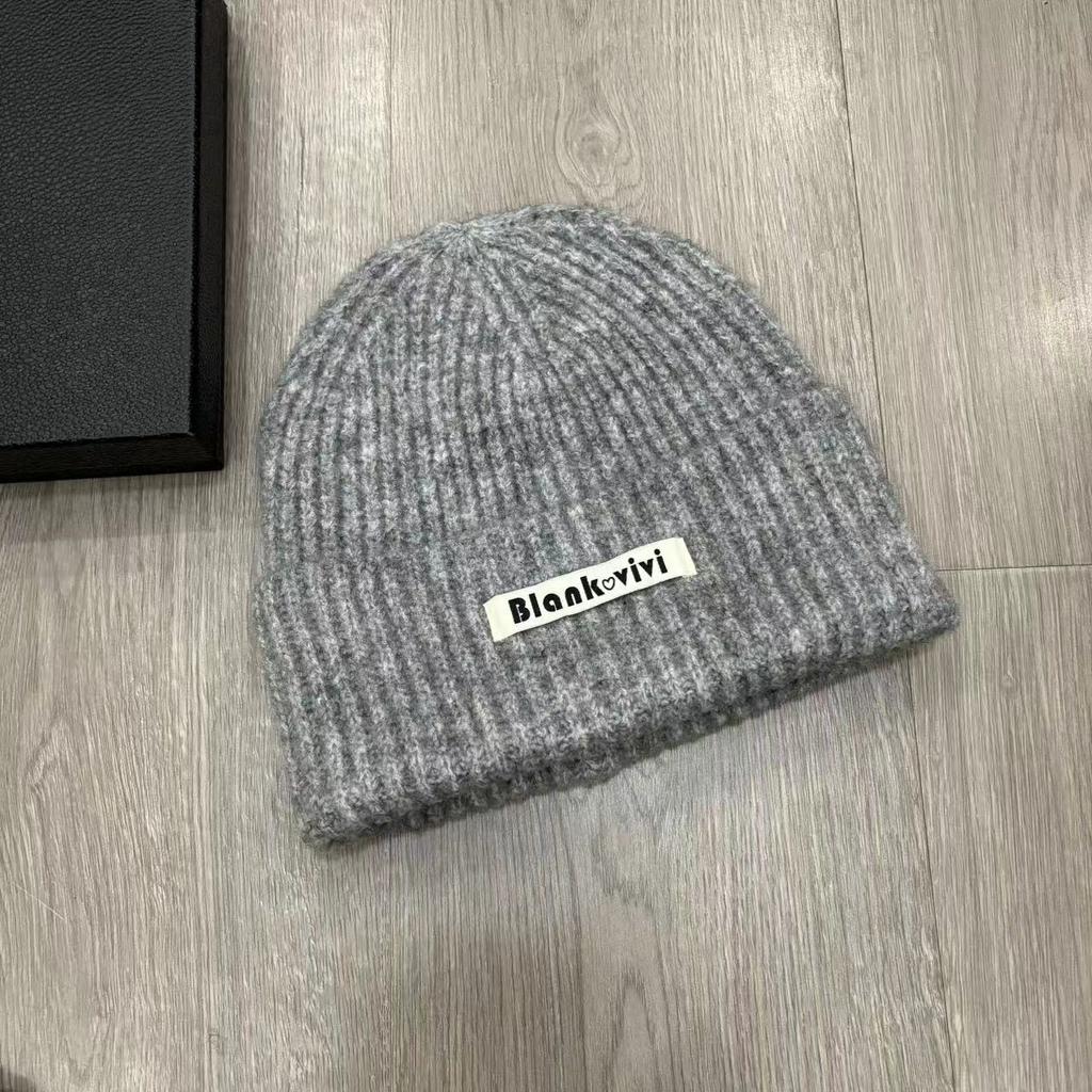 New Long Label Letters Fashionable and Versatile Pile Hats for Women In Autumn and Winter Face Showing Small Wool Hat Outdoor Warm Knitted Hat