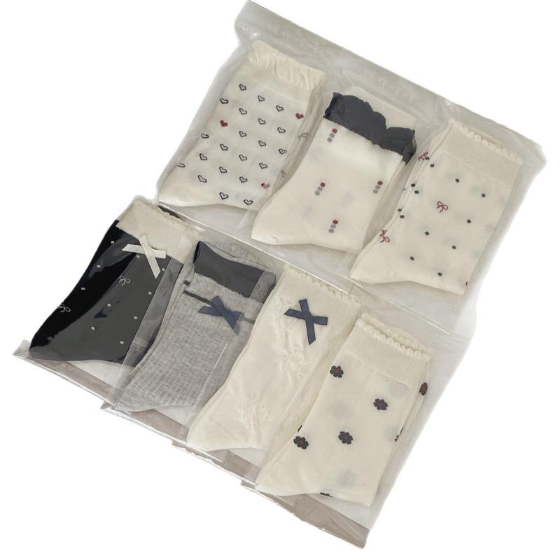 Autumn and Winter Heart-shaped Bow Socks for Women, Pure Cotton, Personalized and Retro Lace Boneless Mid-calf Socks